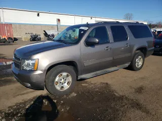 2013 Chevrolet Suburban LT with VIN 1GNSKJE7XDR114014, listed as a Copart auction lot 53757565 with 175,609 mi miles and Clean Title. Bid and sale history available at carsss.com. Image 1.