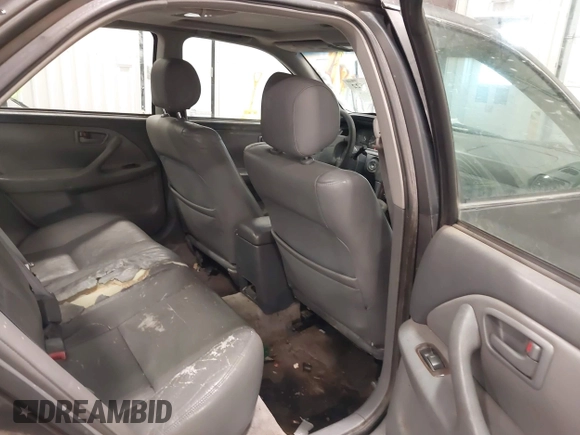 2001 Toyota Camry LE z VIN JT2BF28K110307972, wystawiony jako IAAI lot #41652522 z przebiegiem 201 631 mil mil oraz . Historia ofert i sprzedaży dostępna na DreamBid. Obrazek 8.