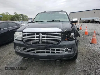 2011 Lincoln Navigator with VIN 5LMJJ2J5XBEJ04548, listed as a Copart auction lot 52440525 with 266,999 mi miles and Salvage title. Bid and sale history available at DreamBid. Image 5.