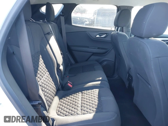 2019 Chevrolet Blazer z VIN 3GNKBCRS7KS652674, wystawiony jako IAAI lot #41815954 z przebiegiem 47 576 mil mil oraz . Historia ofert i sprzedaży dostępna na DreamBid. Obrazek 8.