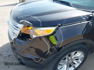 2014 Ford Explorer XLT with VIN 1FM5K8D81EGB72627, listed as a IAAI auction lot 41943574 with 110,238 mi miles and . Bid and sale history available at carsss.com. Image 18.