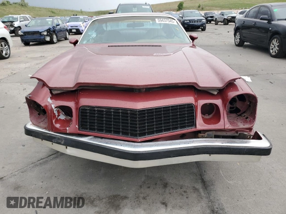 1974 Chevrolet Camaro z VIN 1Q87H4N107244, wystawiony jako Copart lot #59437545 z przebiegiem 70 635 mil mil oraz Czysty tytuł • Clean title. Historia ofert i sprzedaży dostępna na DreamBid. Obrazek 5.