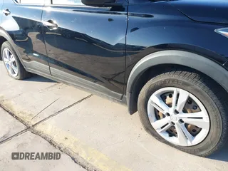 2020 Nissan Kicks S z VIN 3N1CP5BV1LL556133, wystawiony jako IAAI lot #40462262 z przebiegiem 39 750 mil mil oraz . Historia ofert i sprzedaży dostępna na DreamBid. Obrazek 17.