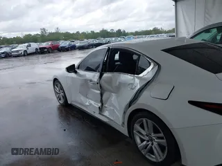 2021 Lexus IS 300 z VIN JTHCA1D2XM5112467, wystawiony jako IAAI lot #41944802 z przebiegiem 53 333 mil mil oraz . Historia ofert i sprzedaży dostępna na DreamBid. Obrazek 6.
