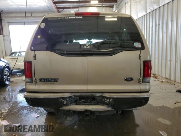 2005 Ford Excursion Limited with VIN 1FMNU43S55EC42397, listed as a Copart auction lot 57301215 with 182,860 mi miles and Non repairable. Bid and sale history available at DreamBid. Image 6.