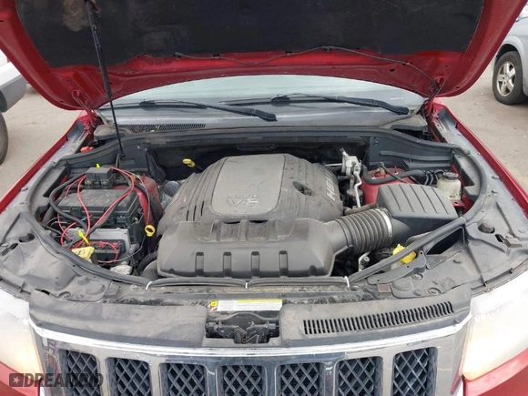 2011 Jeep Grand Cherokee Overland with VIN 1J4RR6GT6BC605300, listed as a IAAI auction lot 41504528 with 204,412 mi miles. Bid and sale history available at carsss.com. Image 10.