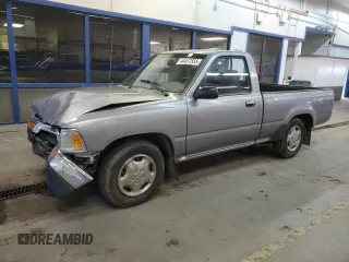 1994 Toyota Pickup DX with VIN JT4RN81P1R5196730, listed as a Copart auction lot 44457555 with 121,866 mi miles and Salvage Title. Bid and sale history available at DreamBid. Image 1.