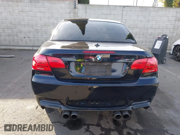 2011 BMW M3 with VIN WBSDX9C50BE584780, listed as a IAAI auction lot 41603749 with 156,141 mi miles. Bid and sale history available at carsss.com. Image 16.