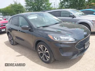 2022 Ford Escape SE z VIN 1FMCU0G68NUB87317, wystawiony jako IAAI lot #41934120 z przebiegiem 23 663 mil mil oraz . Historia ofert i sprzedaży dostępna na DreamBid. Obrazek 1.