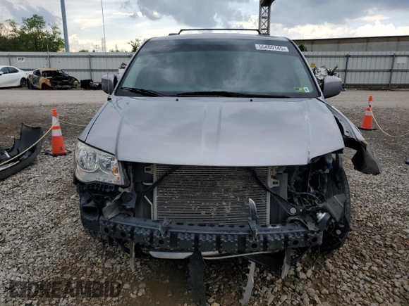2016 Chrysler Town & Country Touring with VIN 2C4RC1BG2GR296945, listed as a Copart auction lot 55400145 with 157,895 mi miles and Salvage Title. Bid and sale history available at DreamBid. Image 5.