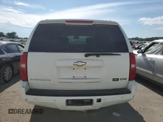 2008 Chevrolet Suburban LT w/3LT with VIN 3GNFK16308G186374, listed as a Copart auction lot 66781034 with 268,063 mi miles and Salvage Title. Bid and sale history available at carsss.com. Image 6.