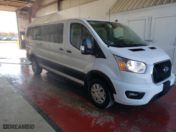 2022 Ford Transit Passenger Wagon XL with VIN 1FBAX2Y86NKA84220, listed as a Copart auction lot 77538584 with 59,071 mi miles and Clean Title. Bid and sale history available at carsss.com. Image 4.
