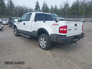 2007 Ford F-150 XLT z VIN 1FTPX04547KC53420, wystawiony jako IAAI lot #42064894 z przebiegiem 182 733 mil mil oraz . Historia ofert i sprzedaży dostępna na DreamBid. Obrazek 3.