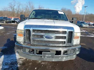 2010 Ford Super Duty F-250 SRW XL with VIN 1FTSW2B51AEA18636, listed as a IAAI auction lot 41401961 with 212,781 mi miles. Bid and sale history available at carsss.com. Image 12.
