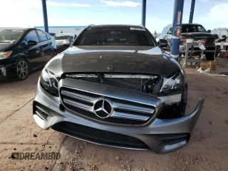 2019 Mercedes-Benz E 450 with VIN WDDZH6JB3KA561931, listed as a Copart auction lot 48417825 with 38,561 mi miles and Salvage Title. Bid and sale history available at DreamBid. Image 5.