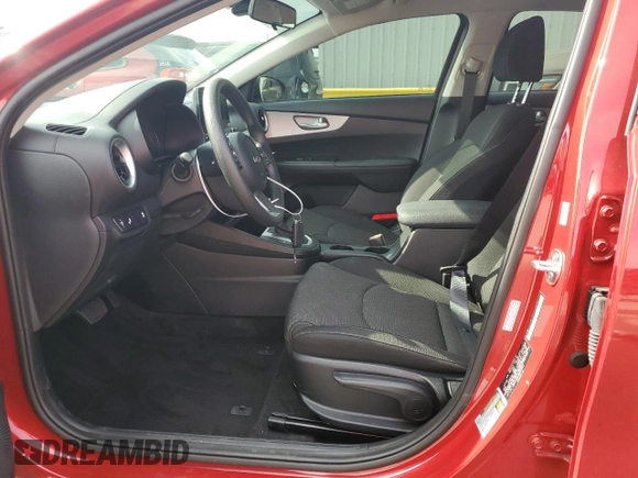 2024 Kia Forte LX with VIN 3KPF24ADXRE837615, listed as a Copart auction lot 47210935 with 6,661 mi miles and Salvage Title. Bid and sale history available at carsss.com. Image 7.