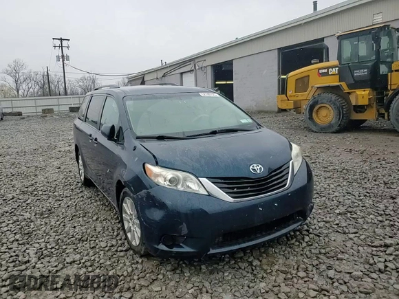2011 Toyota Sienna LE with VIN 5TDJK3DC7BS016720, listed as a Copart auction lot 52746125 with 117,617 mi miles and Salvage Title. Bid and sale history available at carsss.com. Image 12.