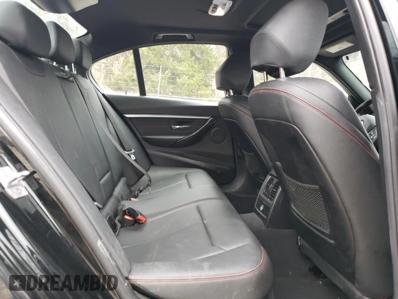 2018 BMW 3 Series 330i xDrive z VIN WBA8D9C52JEM33730, wystawiony jako Copart lot #51306375 z przebiegiem 112 221 mil mil oraz Szkoda całkowita • Salvage title. Historia ofert i sprzedaży dostępna na DreamBid. Obrazek 10.
