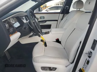 2020 Rolls-Royce Ghost z VIN SCAFK4C02LU201085, wystawiony jako Copart lot #79841764 z przebiegiem 14 001 mil mil oraz Szkody całkowita. Historia ofert i sprzedaży dostępna na DreamBid. Obrazek 7.