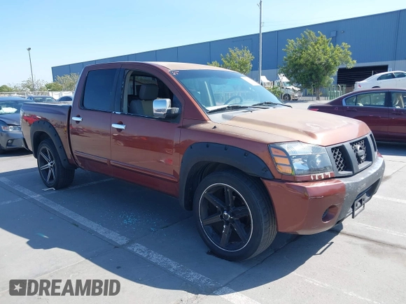 2004 Nissan Titan LE z VIN 1N6AA07A84N514538, wystawiony jako IAAI lot #42396385 z przebiegiem 214 783 mil mil oraz . Historia ofert i sprzedaży dostępna na DreamBid. Obrazek 1.