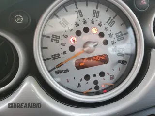 2003 MINI Hardtop z VIN WMWRC33473TE17827, wystawiony jako Copart lot #44011515 z przebiegiem 119 042 mil mil oraz Szkoda całkowita • Salvage title. Historia ofert i sprzedaży dostępna na DreamBid. Obrazek 9.