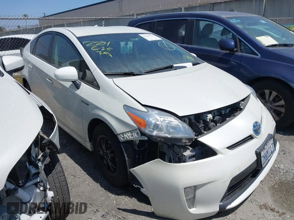 2015 Toyota Prius Four with VIN JTDKN3DU8F1993386, listed as a IAAI auction lot 42333733 with 168,754 mi miles and . Bid and sale history available at DreamBid. Image 1.