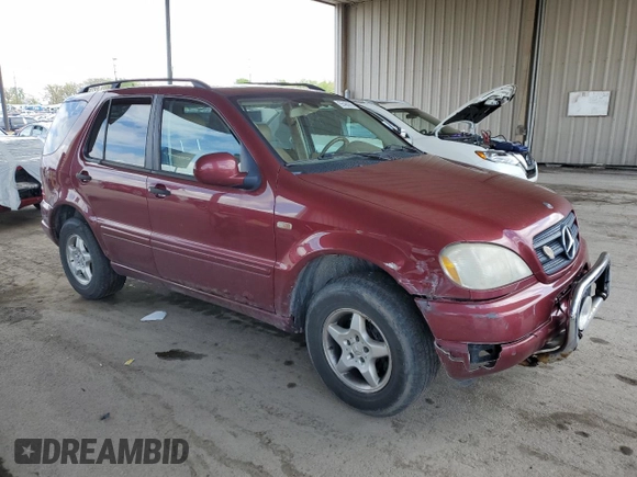 2001 Mercedes-Benz M 320/430/500 z VIN 4JGAB54E81A259134, wystawiony jako Copart lot #55499565 z przebiegiem 294 315 mil mil oraz Szkoda całkowita • Salvage title. Historia ofert i sprzedaży dostępna na DreamBid. Obrazek 4.