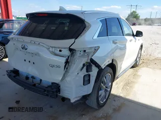2020 Infiniti QX50 Luxe with VIN 3PCAJ5M16LF112261, listed as a IAAI auction lot 41796292 with 40,095 mi miles and . Bid and sale history available at DreamBid. Image 4.