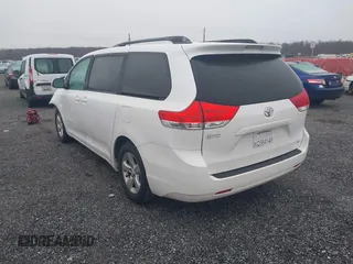 2012 Toyota Sienna LE AAS с VIN 5TDKK3DC3CS222218, выставлен на аукционе IAAI как лот 41535304 с пробегом 219 772 миль миль и . История ставок и продаж доступна на DreamBid. Изображение 3.