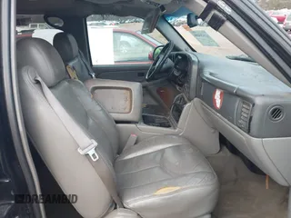 2005 Chevrolet Avalanche LS with VIN 3GNEC12Z65G130177, listed as a IAAI auction lot 41624439 with 280,389 mi miles and . Bid and sale history available at DreamBid. Image 5.