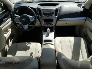 2011 Subaru Outback 2.5i z VIN 4S4BRCACXB3438773, wystawiony jako Copart lot #56755335 z przebiegiem 184 518 mil mil oraz Szkoda całkowita • Salvage title. Historia ofert i sprzedaży dostępna na DreamBid. Obrazek 8.