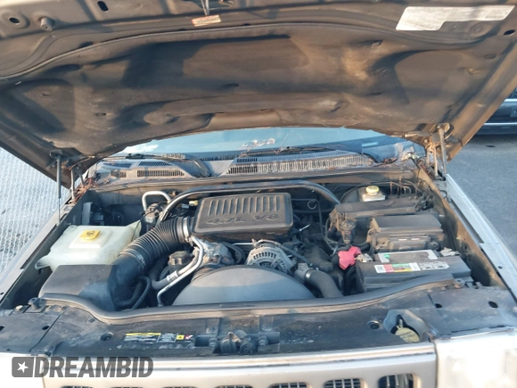 2006 Jeep Commander z VIN 1J8HG48N26C181057, wystawiony jako IAAI lot #42548737 z przebiegiem 244 773 mil mil oraz . Historia ofert i sprzedaży dostępna na DreamBid. Obrazek 10.