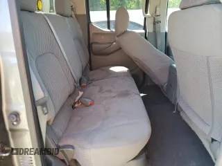 2016 Nissan Frontier SV z VIN 1N6AD0ER5GN722140, wystawiony jako Copart lot #57439225 z przebiegiem 153 355 mil mil oraz Szkody całkowita. Historia ofert i sprzedaży dostępna na DreamBid. Obrazek 10.