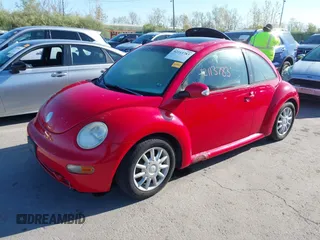 2005 Volkswagen New Beetle Coupe GLS with VIN 3VWCK31C75M414315, listed as a IAAI auction lot 42113783 with 133,204 mi miles. Bid and sale history available at carsss.com. Image 2.