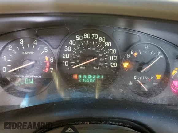 2000 Buick Regal GS with VIN 2G4WF5519Y1126067, listed as a Copart auction lot 70296503 with 216,502 mi miles and Salvage Title. Bid and sale history available at carsss.com. Image 9.