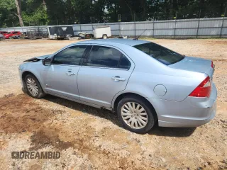 2010 Ford Fusion Hybrid z VIN 3FADP0L30AR134503, wystawiony jako Copart lot #62948515 z przebiegiem 226 913 mil mil oraz Szkoda całkowita • Salvage title. Historia ofert i sprzedaży dostępna na DreamBid. Obrazek 2.