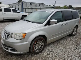 2012 Chrysler Town & Country Limited z VIN 2C4RC1GG7CR106320, wystawiony jako Copart lot #51750235 z przebiegiem 164 066 mil mil oraz Szkoda całkowita • Salvage title. Historia ofert i sprzedaży dostępna na DreamBid. Obrazek 1.