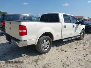 2007 Ford F-150 XLT z VIN 1FTPW14V97FA04872, wystawiony jako IAAI lot #42699936 z przebiegiem 143 060 mil mil oraz . Historia ofert i sprzedaży dostępna na DreamBid. Obrazek 4.