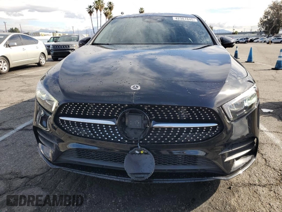 2022 Mercedes-Benz A 220 with VIN W1K3G4EB3NJ357626, listed as a Copart auction lot 42387845 with 32,358 mi miles and Salvage Title. Bid and sale history available at DreamBid. Image 5.