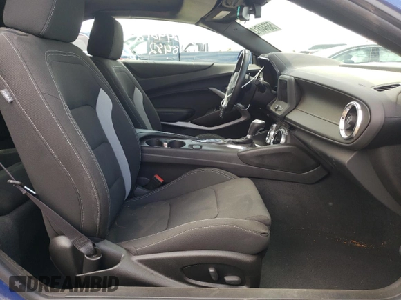 2022 Chevrolet Camaro 1LT with VIN 1G1FB3DX4N0109445, listed as a Copart auction lot 56644812 with 8,482 mi miles. Bid and sale history available at carsss.com. Image 5.