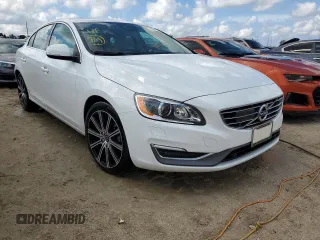 2017 Volvo S60 Inscription Platinum with VIN LYV402TM6HB195886, listed as a Copart auction lot 73937104 with 0 mi miles and Non Repairable. Bid and sale history available at carsss.com. Image 4.