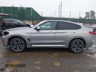 2021 BMW X4 M z VIN 5YMUJ0C01M9F26207, wystawiony jako IAAI lot #41502307 z przebiegiem 31 995 mil mil oraz . Historia ofert i sprzedaży dostępna na DreamBid. Obrazek 14.