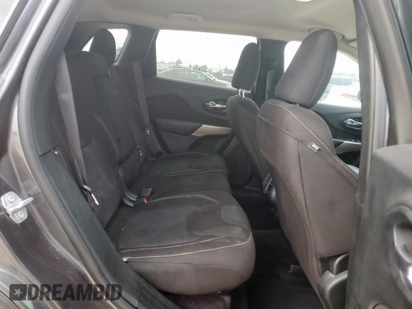 2017 Jeep Cherokee Latitude with VIN 1C4PJLCS9HW586913, listed as a Copart auction lot 57302965 with 141,254 mi miles and Clean title. Bid and sale history available at DreamBid. Image 11.