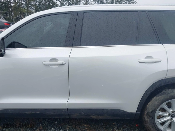 2024 Toyota Grand Highlander Hybrid XLE with VIN 5TDACAB50RS009866, listed as a IAAI auction lot 41976658 with 76,390 mi miles. Bid and sale history available at carsss.com. Image 14.