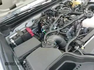 2025 Toyota Tacoma SR z VIN 3TYJDAHN8ST019219, wystawiony jako Copart lot #67625795 z przebiegiem 8 401 mil mil oraz Szkoda całkowita • Salvage title. Historia ofert i sprzedaży dostępna na DreamBid. Obrazek 13.
