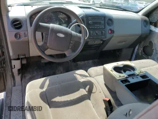 2006 Ford F-150 STX z VIN 1FTRX02WX6KB23189, wystawiony jako Copart lot #60643545 z przebiegiem 310 109 mil mil oraz Szkoda całkowita • Salvage title. Historia ofert i sprzedaży dostępna na DreamBid. Obrazek 8.