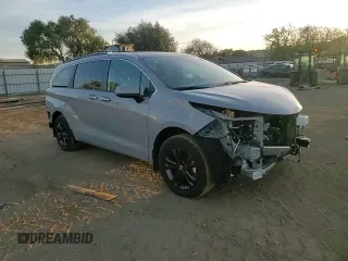 2024 Toyota Sienna LE with VIN 5TDCSKFC0RS132867, listed as a Copart auction lot 79205354 with 8,816 mi miles and Salvage Title. Bid and sale history available at carsss.com. Image 10.