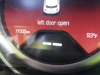 2015 FIAT 500e z VIN 3C3CFFGEXFT522859, wystawiony jako IAAI lot #42323797 z przebiegiem 71 503 mil mil oraz . Historia ofert i sprzedaży dostępna na DreamBid. Obrazek 12.