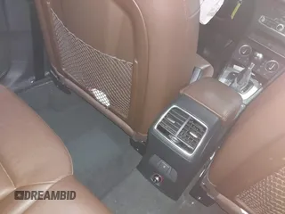 2017 Audi Q3 Premium z VIN WA1ECCFS0HR009385, wystawiony jako IAAI lot #42042437 z przebiegiem 110 341 mil mil oraz . Historia ofert i sprzedaży dostępna na DreamBid. Obrazek 8.
