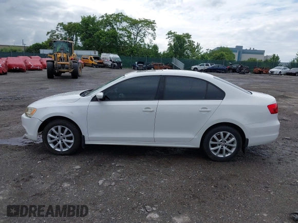 2011 Volkswagen Jetta SE с VIN 3VWBZ7AJ2BM395052, выставлен на аукционе IAAI как лот 42333569 с пробегом 148 986 миль миль и . История ставок и продаж доступна на DreamBid. Изображение 15.